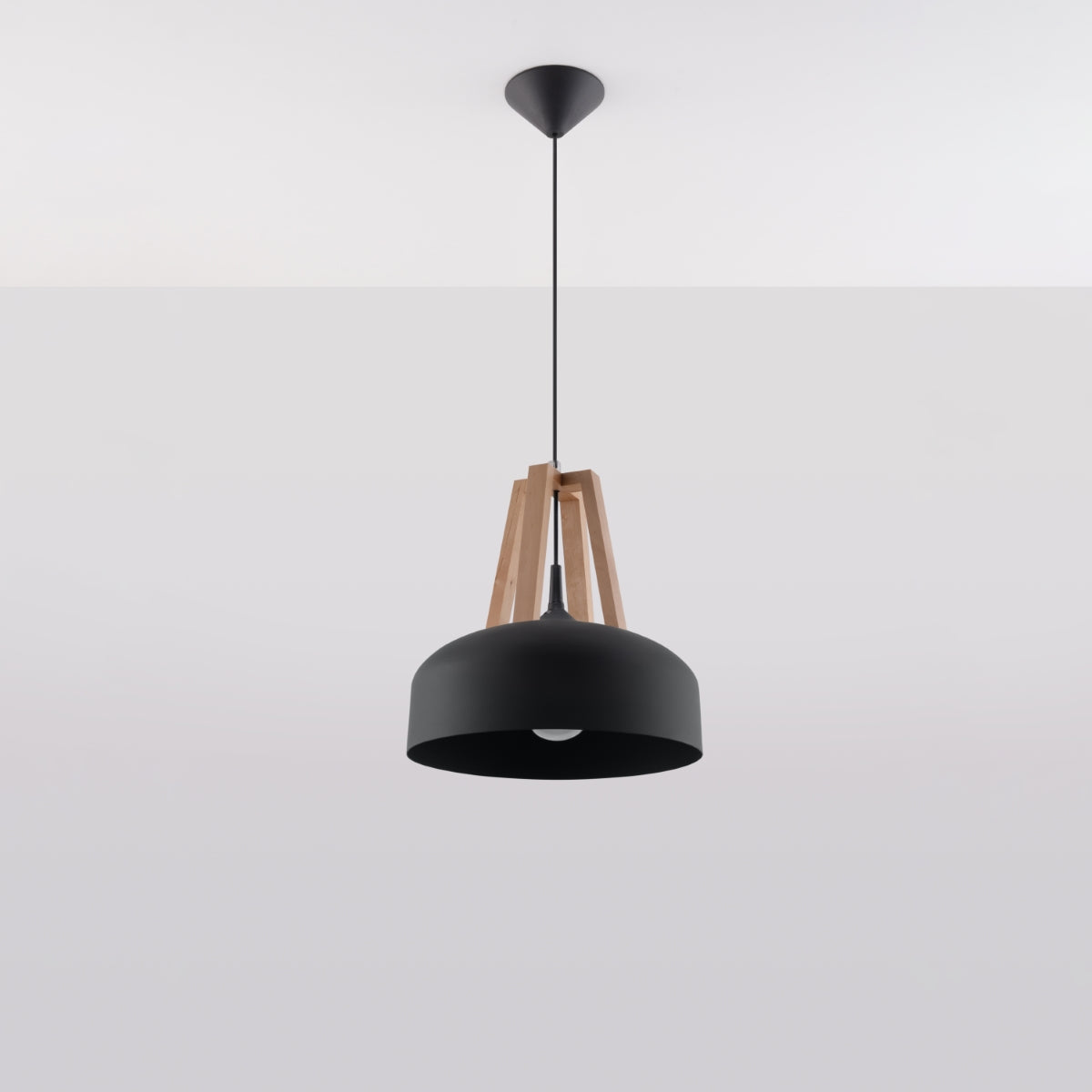 hanglamp-casco-zwart-natuurlijk-hout